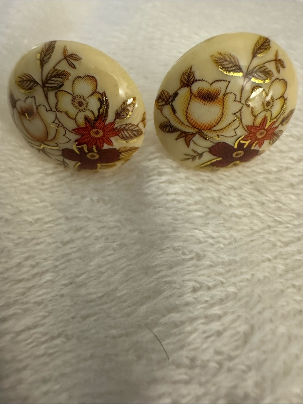 Cream Ceramic Floral Drawer Pulls with Gold Accents - Set of 2